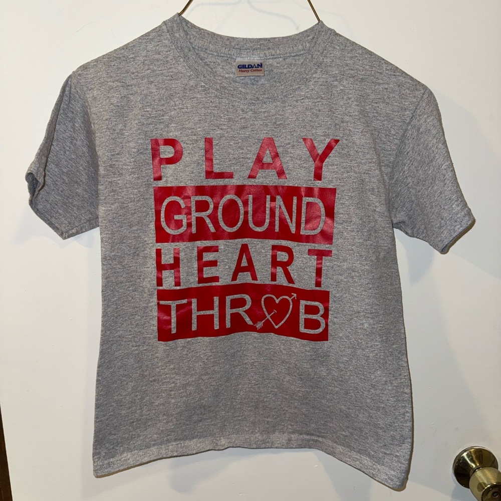 Gildan Gray Tee with Red PlayGround Heart Throb Graphic